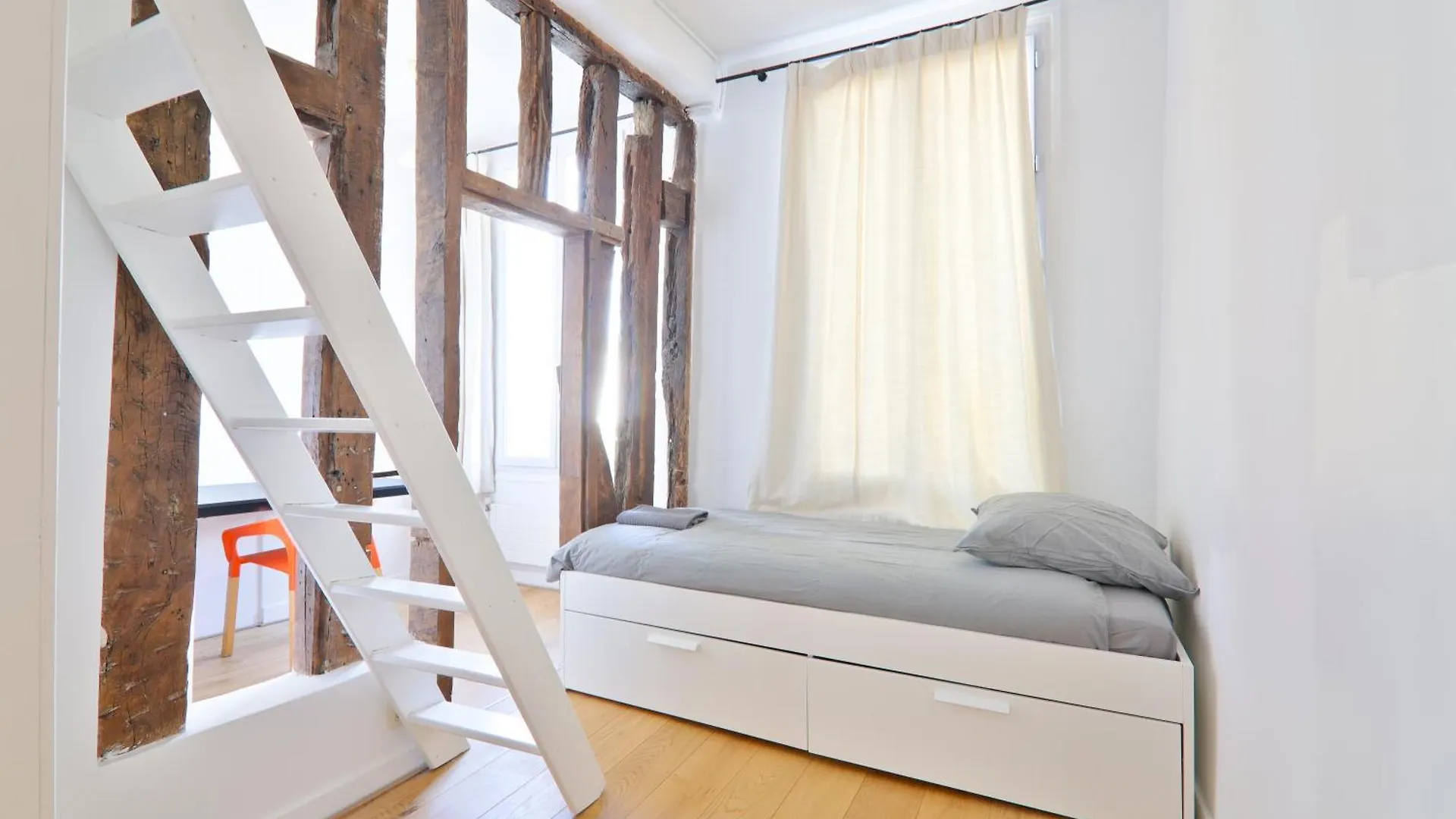 Appartement Mezzanine Quartier Chatelet Les Halles 4 Free Netflix Paris 0*,  France