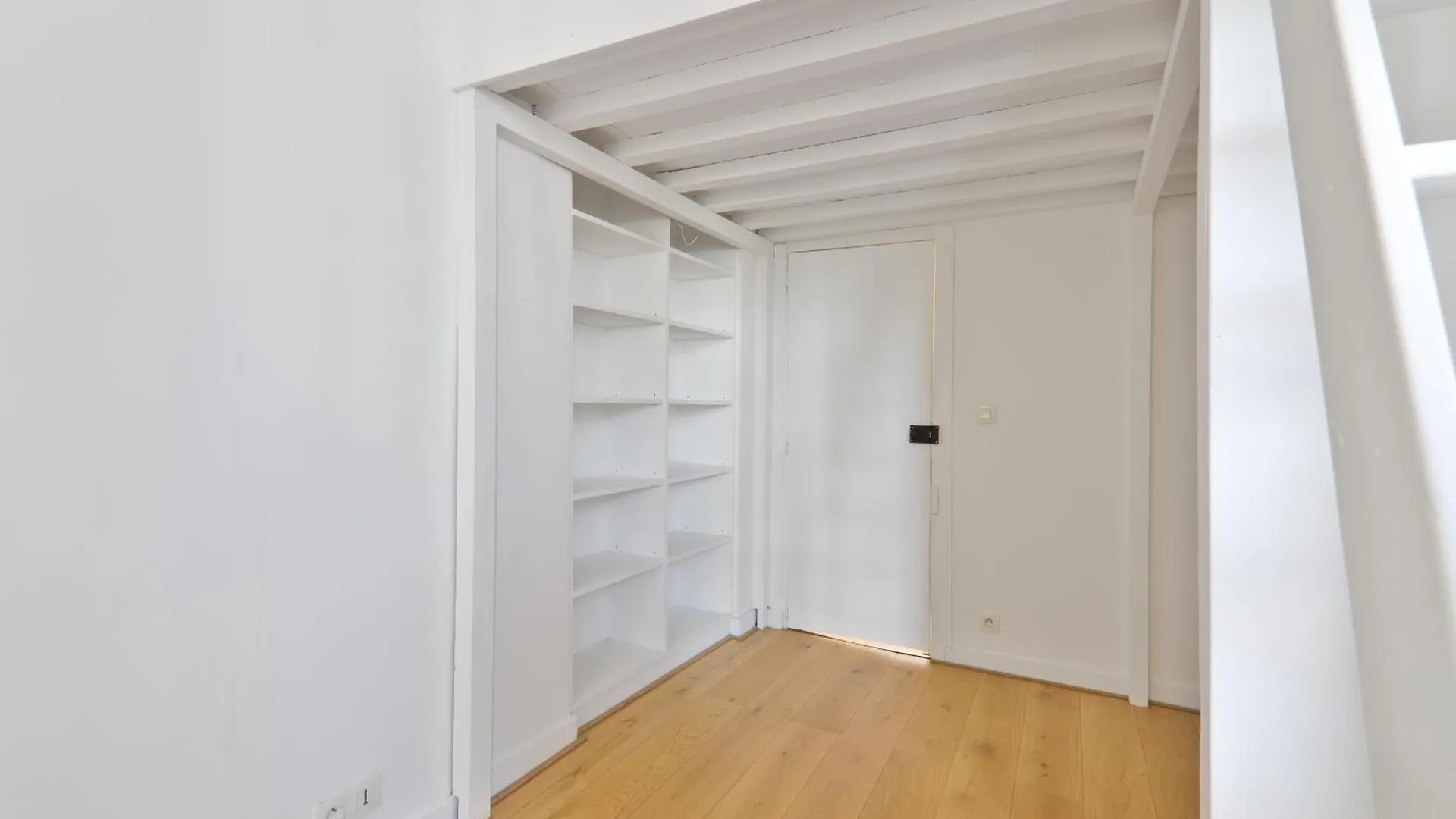 Appartement Mezzanine Quartier Chatelet Les Halles 4 Free Netflix Paris France